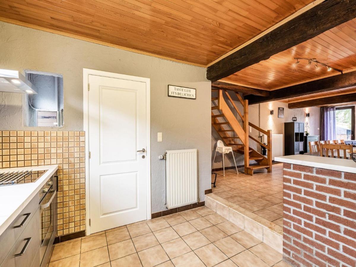 Holiday home In Lessive Close To