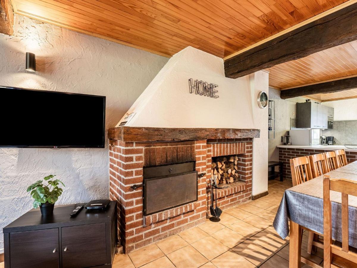 Holiday home In Lessive Close To *