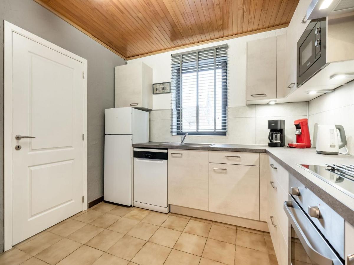 Holiday home In Lessive Close To
