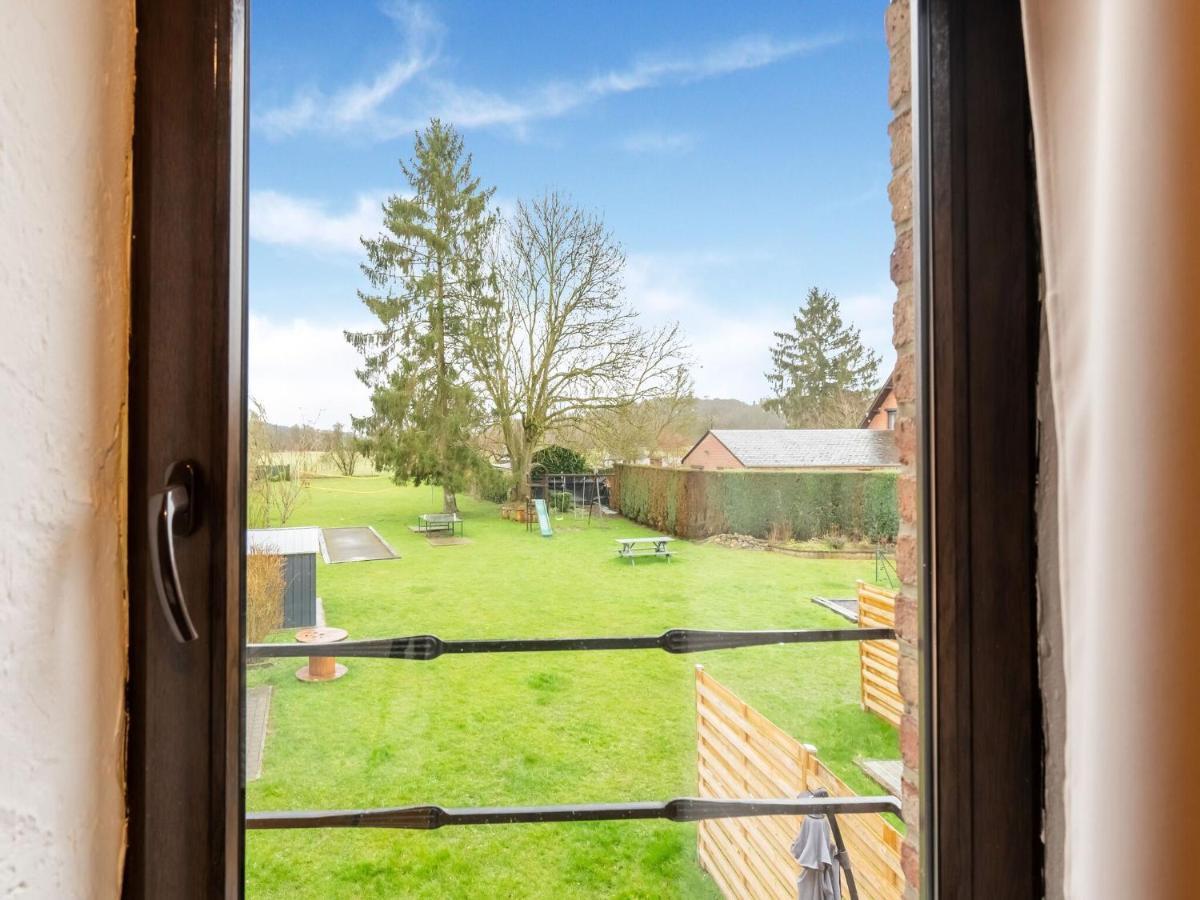 Holiday home In Lessive Close To *